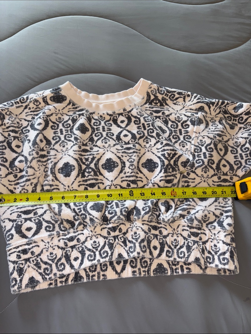 Free People Movement Women’s Long Sleeve Black & Cream Patterned Crop Top M - Picture 6 of 11